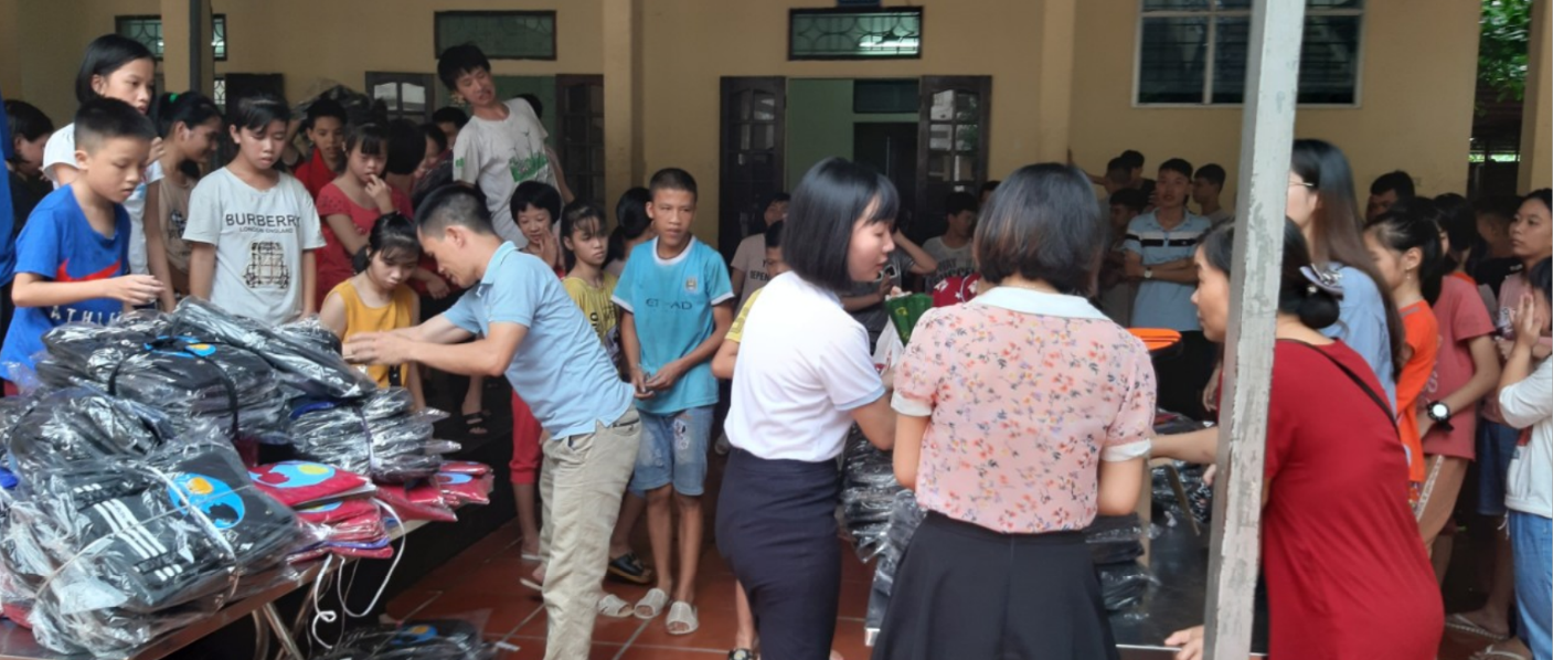 Spendenuebergabe Bild1